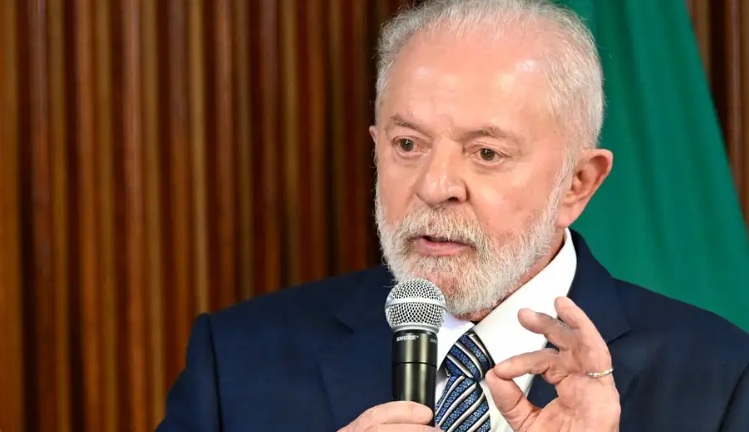 Lula veta aumento de número de deputados na Câmara