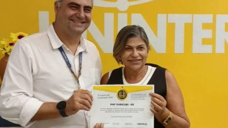 Polo Uninter Ouricuri é reconhecido por desempenho e recebe visita de consultor regional