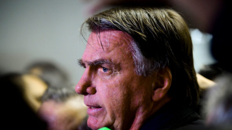 Bolsonaro de tornozeleira eletrônica: entenda motivos que embasaram medidas restritivas impostas ao ex-presidente