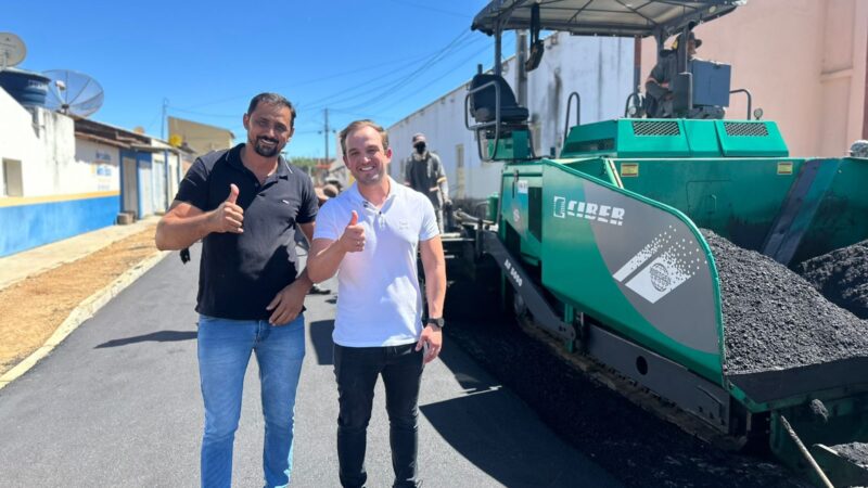 Pavimentação transforma ruas de Santa Rita e prefeito Victor Coelho reforça compromisso com a comunidade