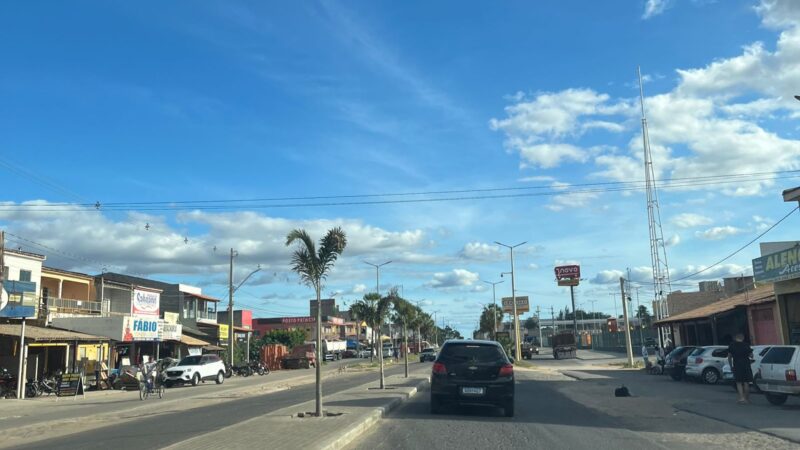 Fim de semana será quente e ensolarado, com poucas nuvens e sem previsão de chuva em Ouricuri