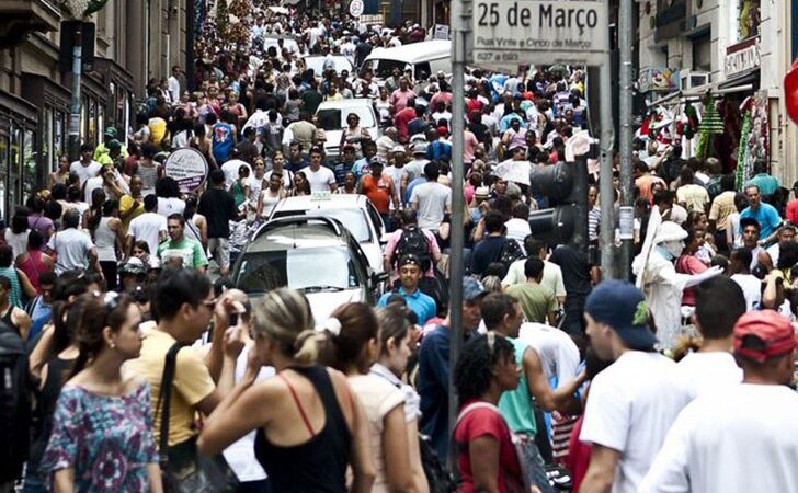 Brasil tem 213,4 milhões de habitantes, diz IBGE