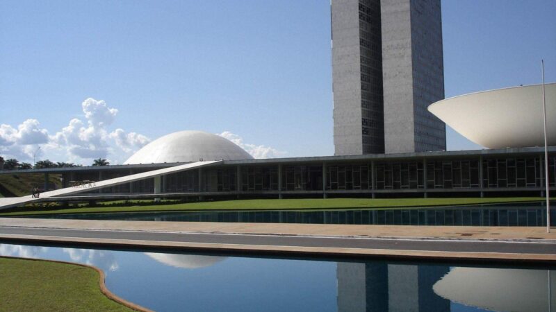 DF: 1500 prefeitos e vereadores desembarcam em Brasília para evento