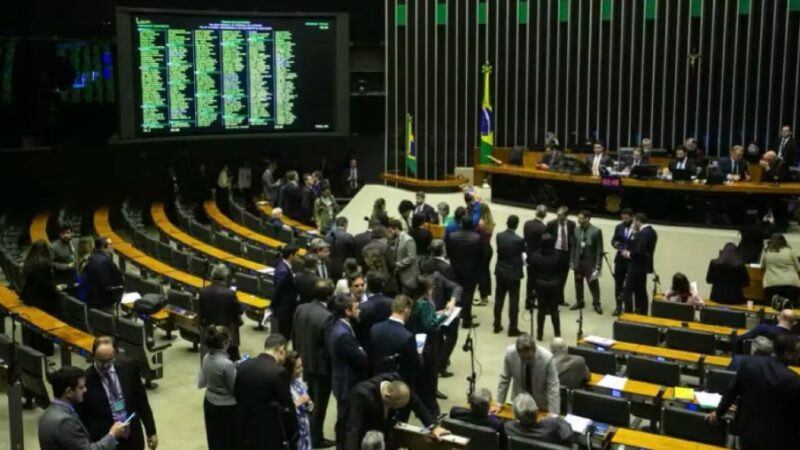 PEC da Anistia: Senado aprova proposta que beneficia partidos políticos