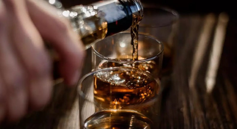 Câmara aprova urgência para crime hediondo de falsificação de bebidas
