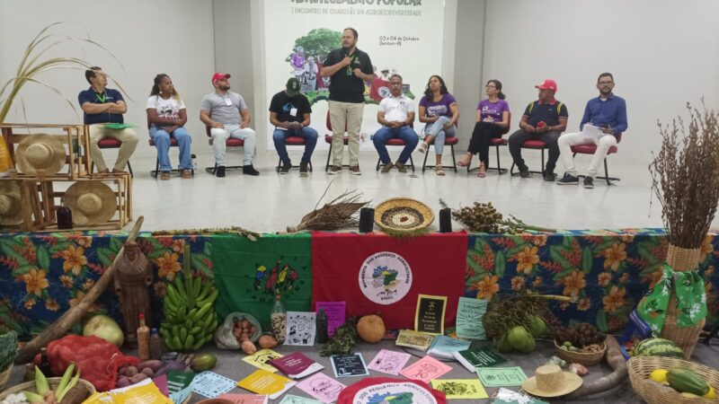 Professores e alunos do Campus Ouricuri participaram do Seminário Estadual de Agroecologia e Abastecimento Popular e do I Encontro de Guardiãs da Agrobiodiversidade