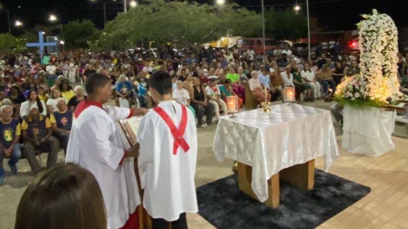 Fim da festa de Nossa Senhora Aparecida é marcado por grande participação dos fiéis no Alto Paraíso