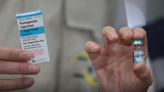 Brasil recebe 2,5 mil unidades de fomepizol, antídoto contra metanol