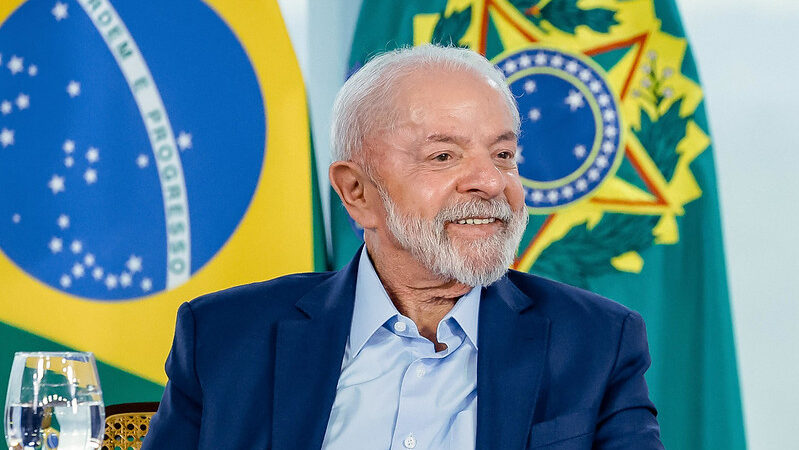 Aprovação de Lula atinge melhor nível do ano e empata com rejeição, aponta Quaest