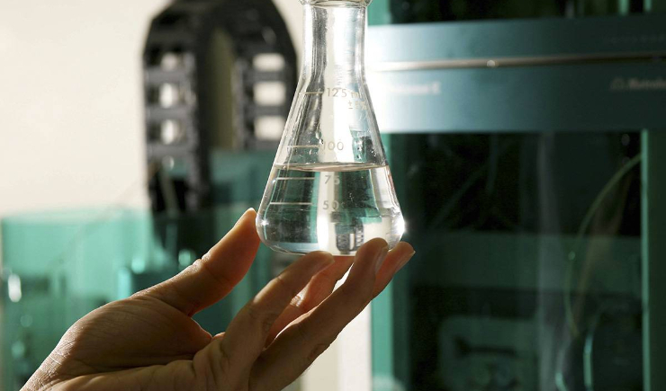 Pernambuco confirma 3 casos de intoxicação por metanol; homem é preso por trazer bebidas adulteradas