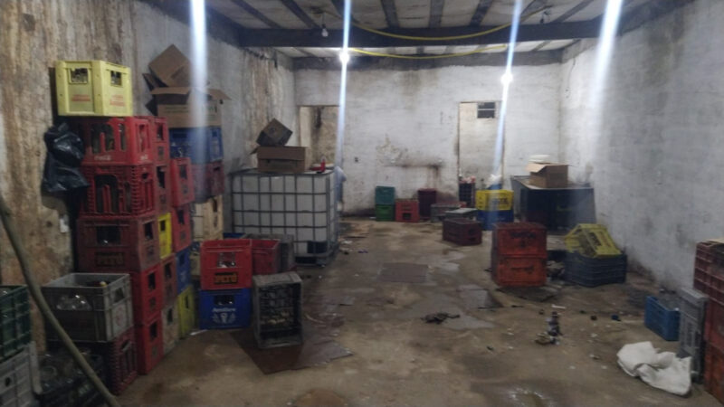Cinco pessoas são presas em Pernambuco por esquema de falsificação de bebidas alcoólicas