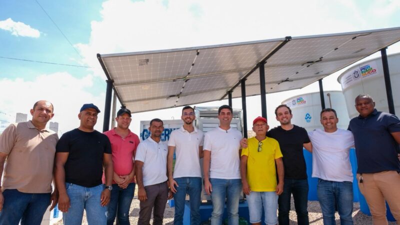 Ouricuri: Victor Coelho e Kaio Maniçoba acompanham ações com dessalinizadores e obras de recuperação de estradas