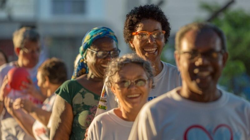 Chance de vida longa no Brasil é a maior da história; veja evolução desde 1940