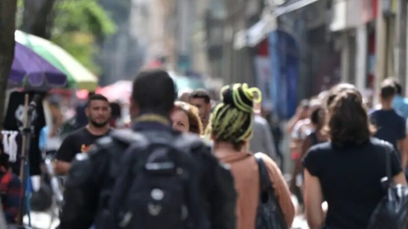 Caged: Brasil gera 1,8 milhão de novos empregos CLT até outubro e já supera 2024