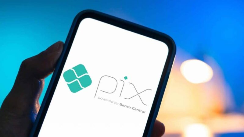 Pix completa cinco anos perto de movimentar R$ 30 trilhões por ano