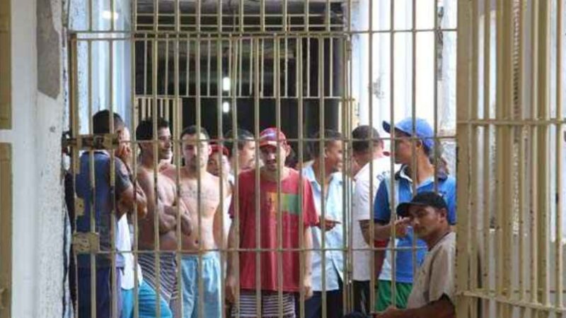 Presídios de Pernambuco têm quase sete vezes mais presos do que a sua capacidade, diz CNJ
