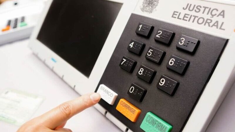 Urnas eletrônicas começam a ser testadas nesta segunda (1º)