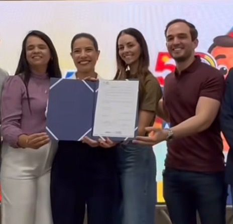 Victor Coelho acompanha governadora Raquel Lyra em agenda importante na cidade de Petrolina