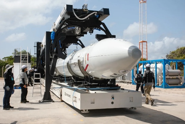 Brasil dá passo histórico e lança 1º foguete comercial.