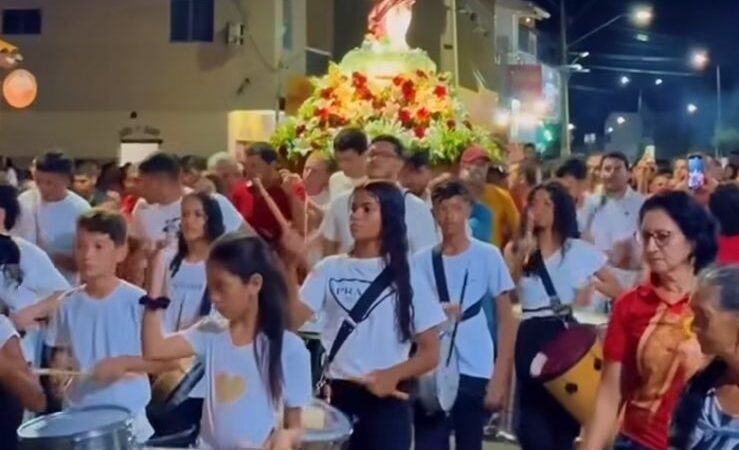 Fé e devoção marcam o encerramento da Festa de São Sebastião em Ouricuri
