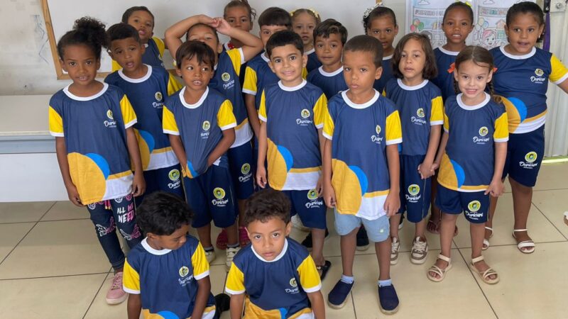 Mais de 8 mil estudantes da rede municipal de Ouricuri retornaram às aulas nesta segunda-feira