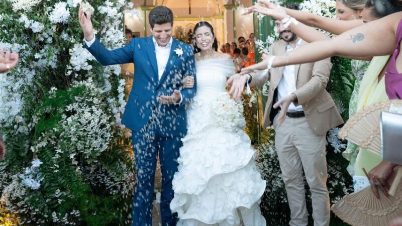 João Campos e Tabata Amaral se casam em cerimônia prestigiada