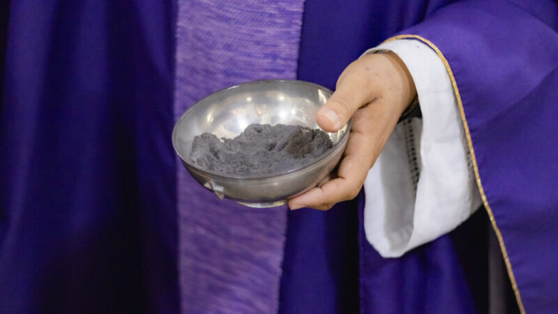 Quarta-feira de Cinzas marca início da Quaresma após o Carnaval