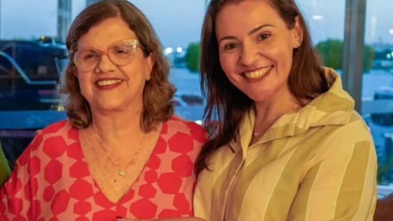 Câmara aprova projeto da vereadora professora Williane que concede título de cidadã ouricuriense à senadora Teresa Leitão