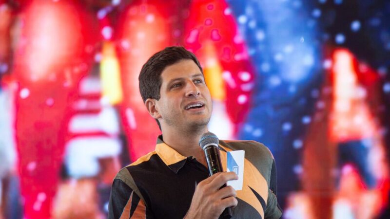 João Campos critica aumento de casos de feminicídio em Pernambuco e anuncia ações no Recife