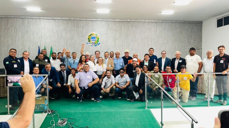 Audiência Pública reuniu lideranças politicas para discutir o Projeto do Canal do Sertão Pernambucano em Trindade