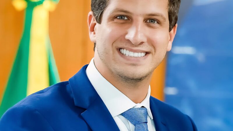 João Campos impõe ritmo, dá nó político em Raquel Lyra em sua estreia no cenário estadual