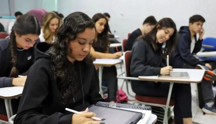 Mulheres são maioria nos principais exames educacionais do País