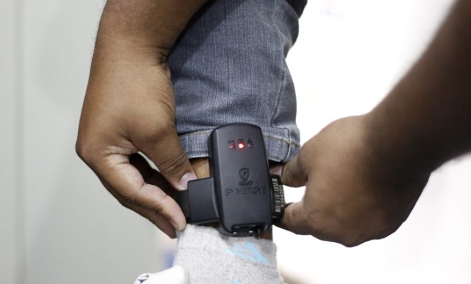 Câmara aprova uso imediato de tornozeleira eletrônica a agressores de mulheres