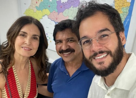 Em meio a rumores de candidatura, Antonio Fernando se reúne com Túlio Gadelha no Recife