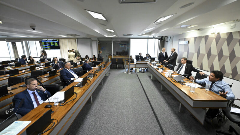 CCJ da Câmara retoma análise do fim da escala 6×1 nesta quarta