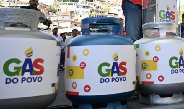 Gás do Povo chega a quase 15 milhões de lares em abril. 96% são chefiados por mulheres