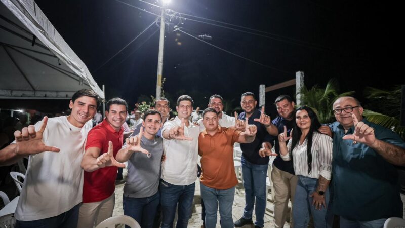 João Campos é recebido por Carlos Veras e reafirma unidade com lideranças do Pajeú