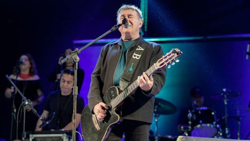 Amado Batista é destaque no terceiro dia da 28ª Festa do Vaqueiro e Tropeiro de Santa Cruz