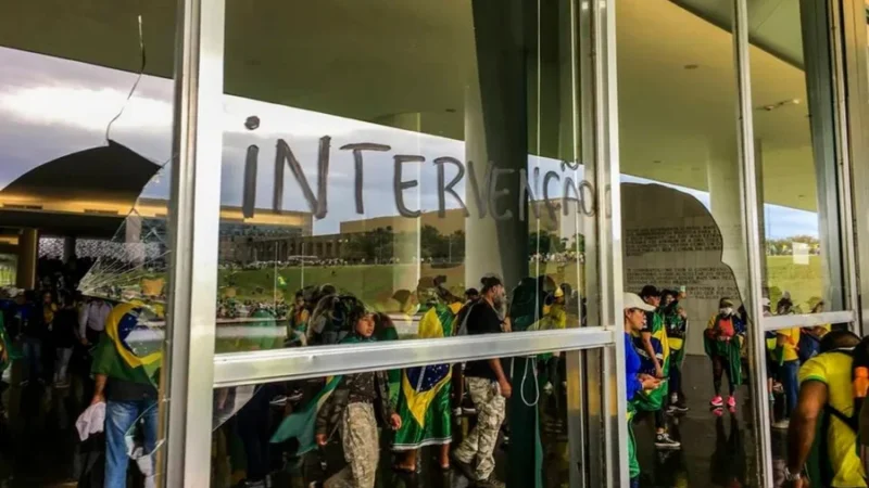 Genial/Quaest: 52% rejeitam reduzir penas dos condenados pelo 8 de Janeiro