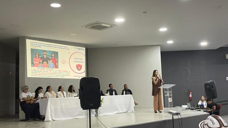 Ouricuri reúne especialistas e movimentos sociais em evento de combate à violência contra a mulher
