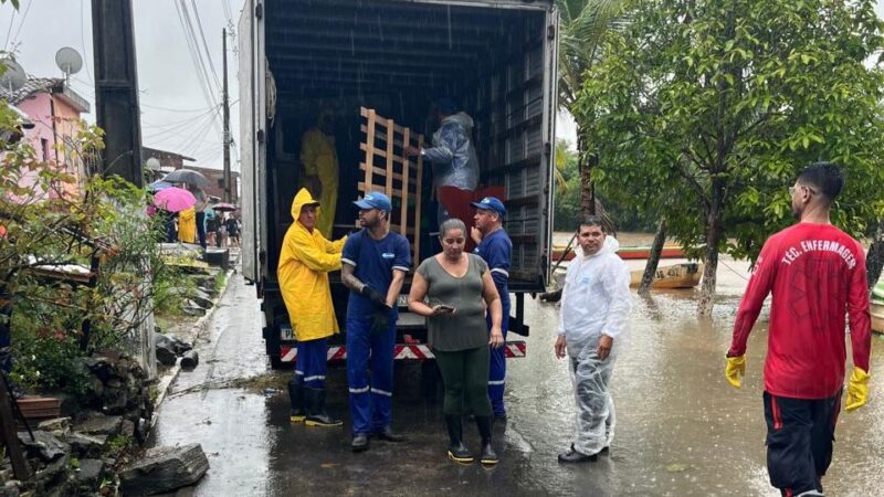 Pernambuco tem mais de 1,6 mil desabrigados e mais de mil desalojados após chuvas
