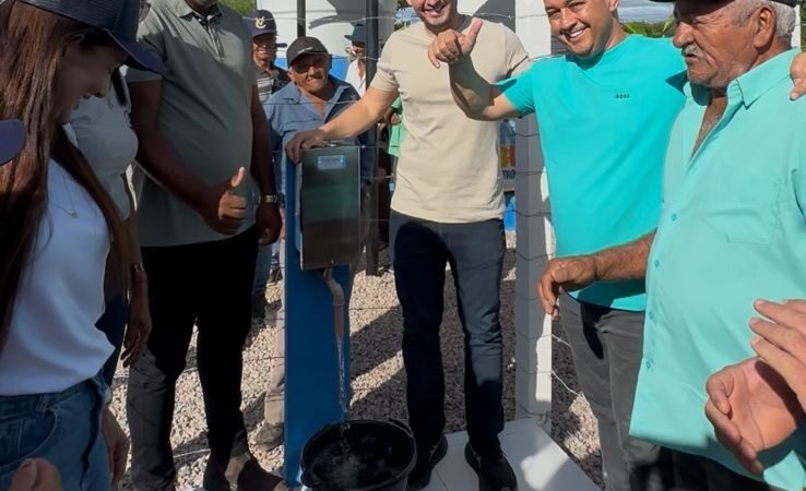 Com apoio do governo do estado, Victor Coelho entrega dessalinizador à comunidade do Sítio Julião