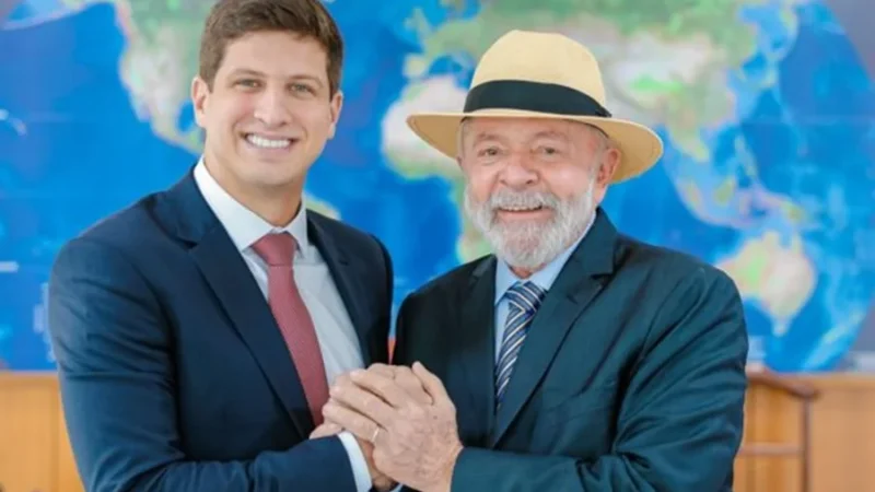 PT reforça apoio a João Campos após ruído sobre palanque duplo em PE