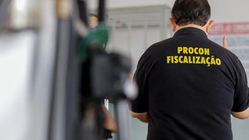 Operação do Procon-PE realiza fiscalização em 15 postos de combustíveis de Ouricuri