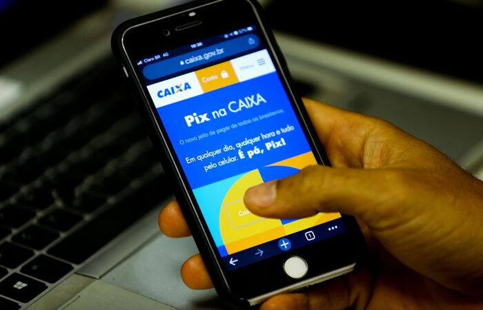 Banco na palma da mão: Apps concentram 78% das transações financeiras no Brasil