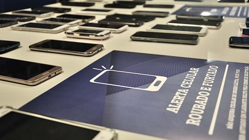 Roubos e furtos de celulares têm queda de 31,4%, segundo a SDS