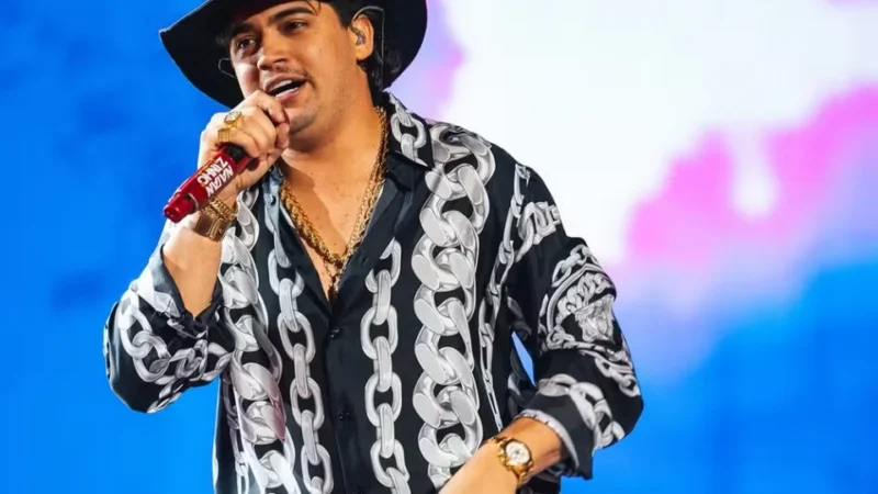 Cantor Natanzinho recebeu mais cachês de estados e municipios que 36 cantoras somadas
