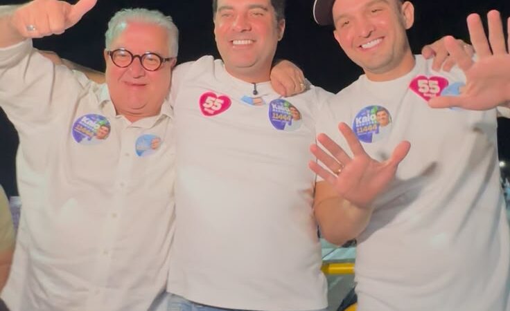 Victor Coelho promove adesivaço de carros com Kaio Maniçoba e Augusto Coutinho em Ouricuri