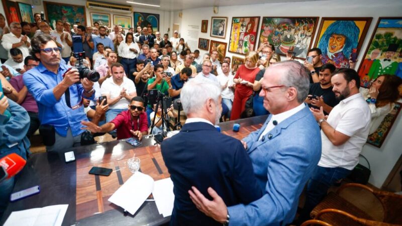 Fernando Dueire oficializa apoio à reeleição de Humberto Costa ao Senado