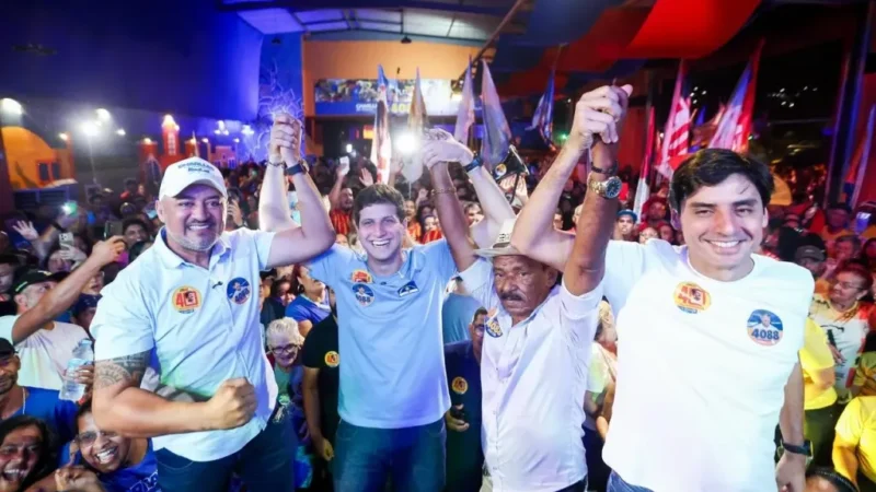 João Campos prestigia inauguração do comitê de Charlles de Tiringa